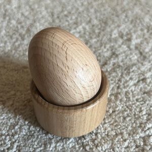 LovEvery Montessori egg cup